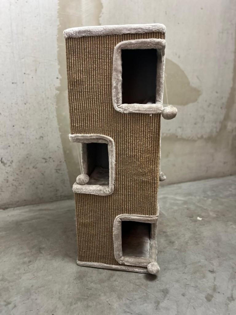 Griffoir vertical/niche pour chats/griffoir, Animaux & Accessoires, Enlèvement, Utilisé, Griffoir