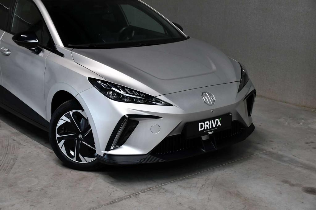 MG MG4 MG4 I 64 kWh I Luxury l DAB l Carplay l 360° l, Auto's, Gebruikt, Zwart, Adaptive Cruise Control, 1760 kg