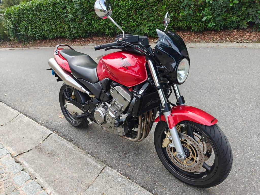 Honda CB 900 F Hornet, Motoren, Ophalen