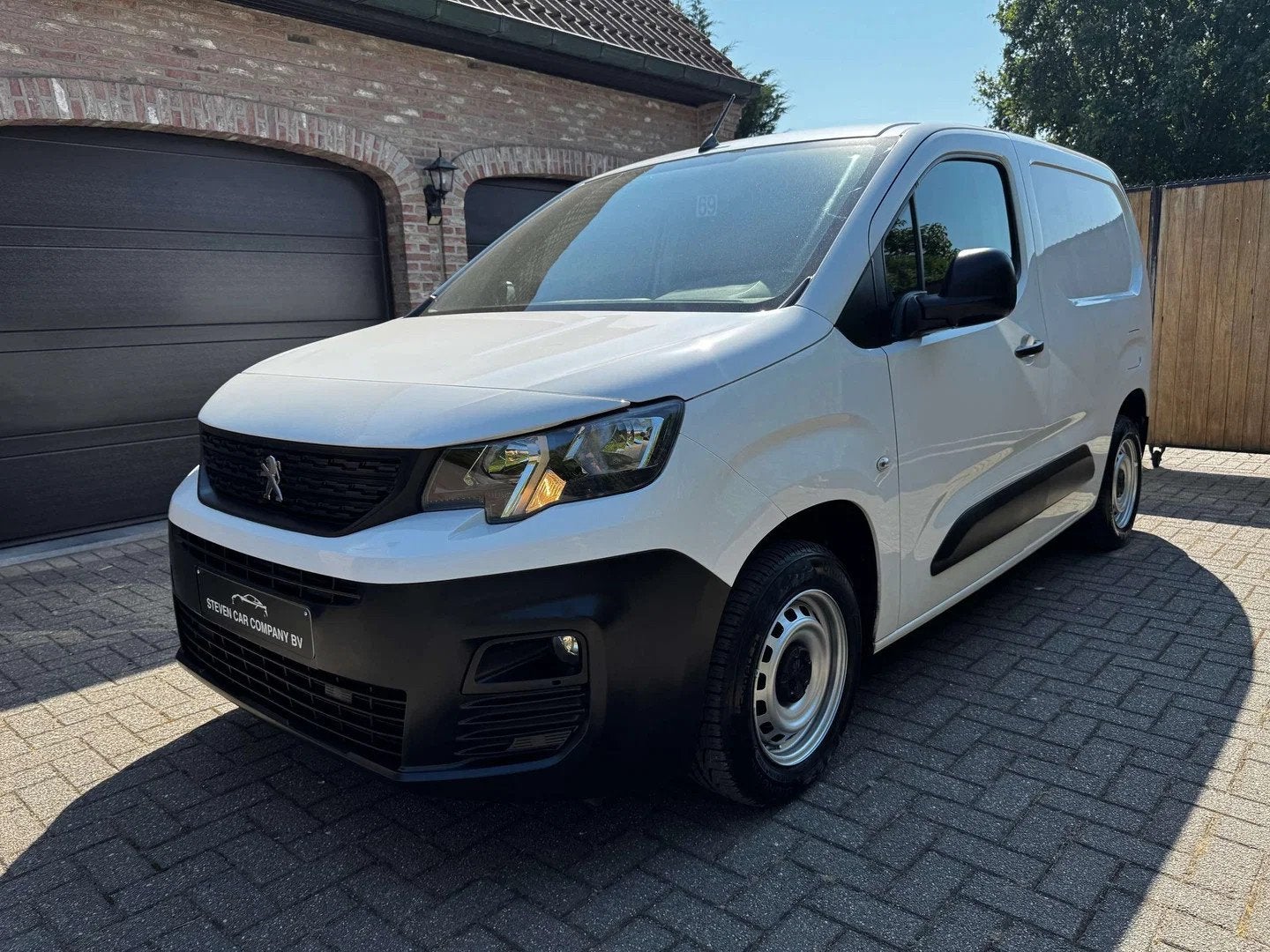 Peugeot Partner | 3 ZIT | NAVI | CARPLAY | A/C | CRUISE CONT, Auto's, 75 kW, Stof, Gebruikt, Euro 6