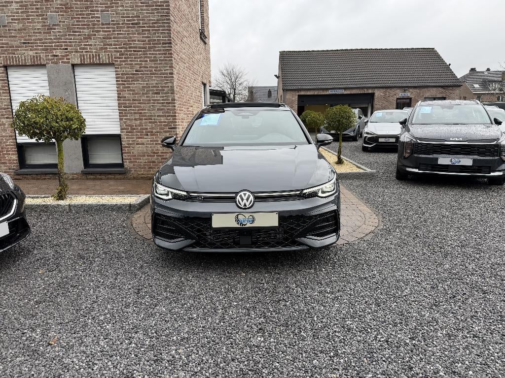 Volkswagen Golf VIII 1.5 eTSI R-Line PANO H/KARDON 360CAM, Auto's, Volkswagen, Automaat, 1498 cc, 4 cilinders, Bedrijf