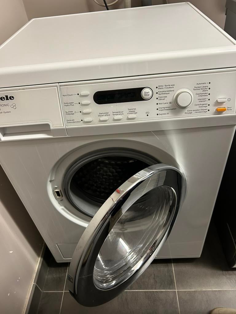 Miele wasmachine Softtronic, Ophalen, Gebruikt