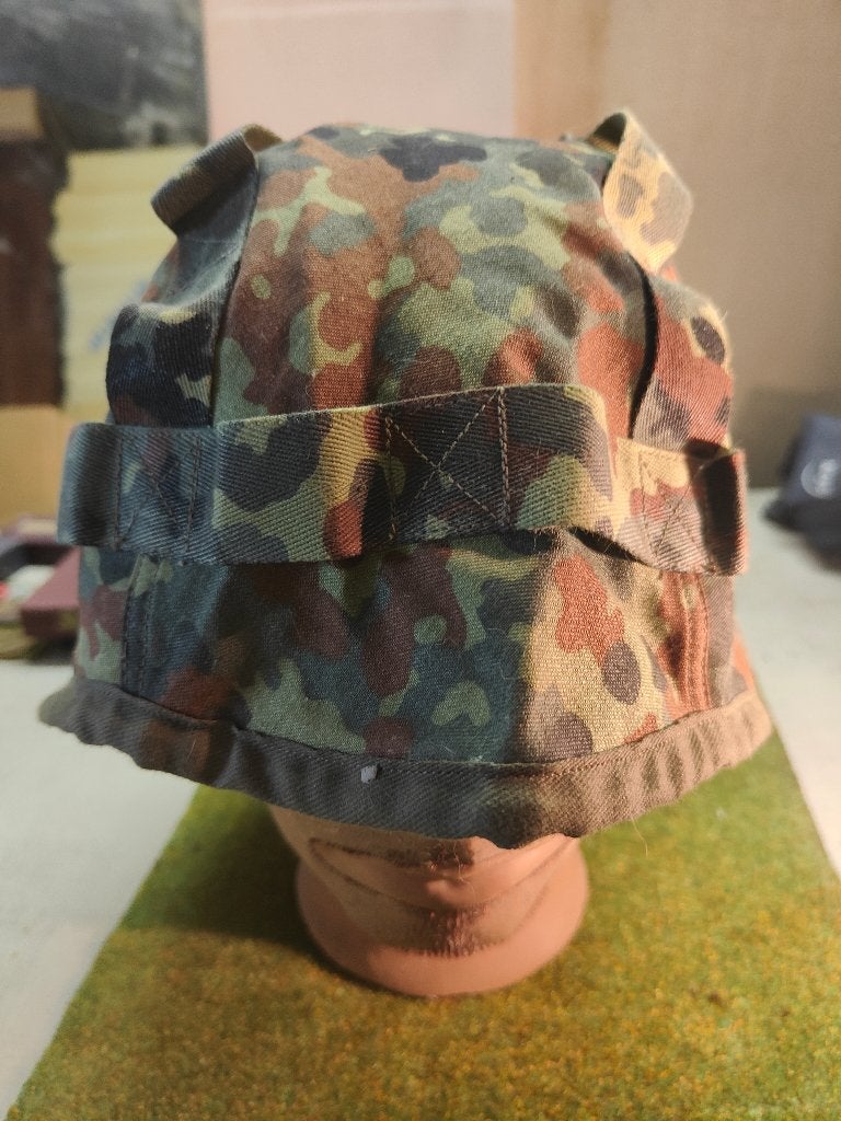 Couvre casque 2 face allemand, Enlèvement ou Envoi