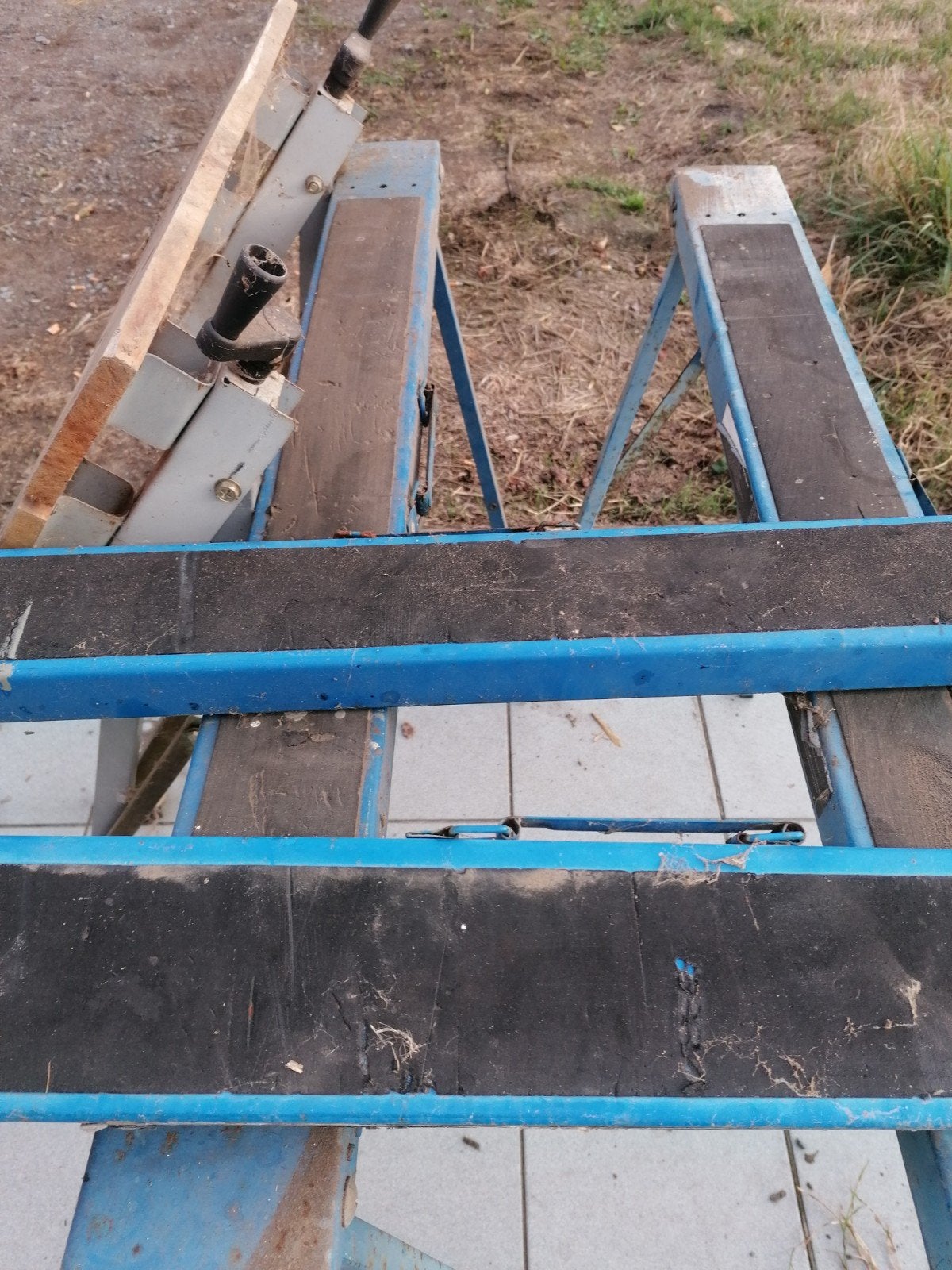blauw, Doe-het-zelf en Bouw, Ophalen