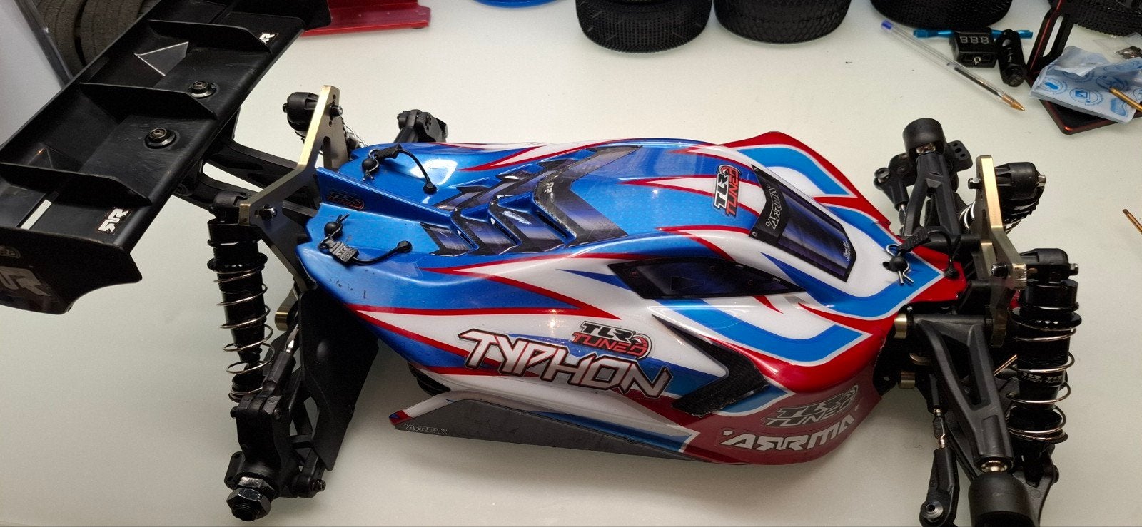 ARRMA Typhon 6S TLR tuned rtr, Gebruikt, Auto offroad, RTR (Ready to Run), Schaal 1:8