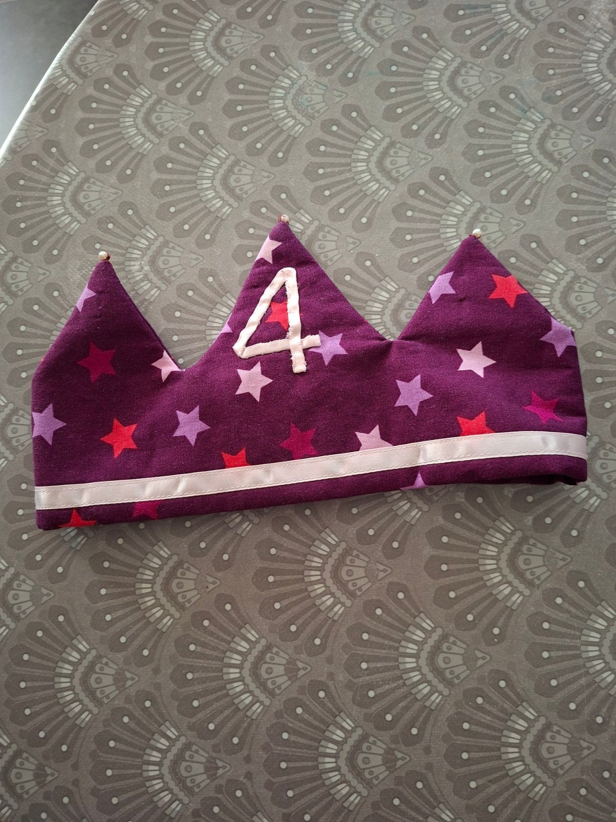 verjaardagskroon 4 jaar, Ophalen
