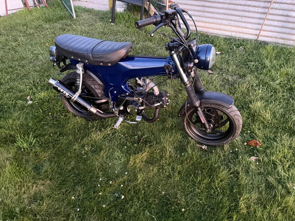 Skyteam dax, Ophalen, Gebruikt, Klasse B (45 km/u)