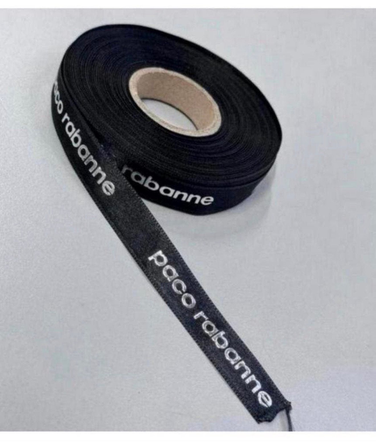 XL Lint Paco Rabanne - zwart zilver 1 CM X 25 M Meter nieuw, Hobby en Vrije tijd, Knutselen, Ophalen of Verzenden, Nieuw, Zilver