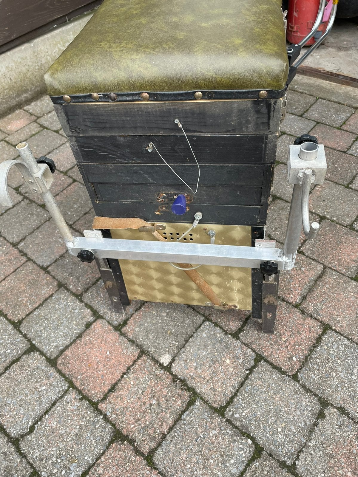 Vintage viskist, Ophalen