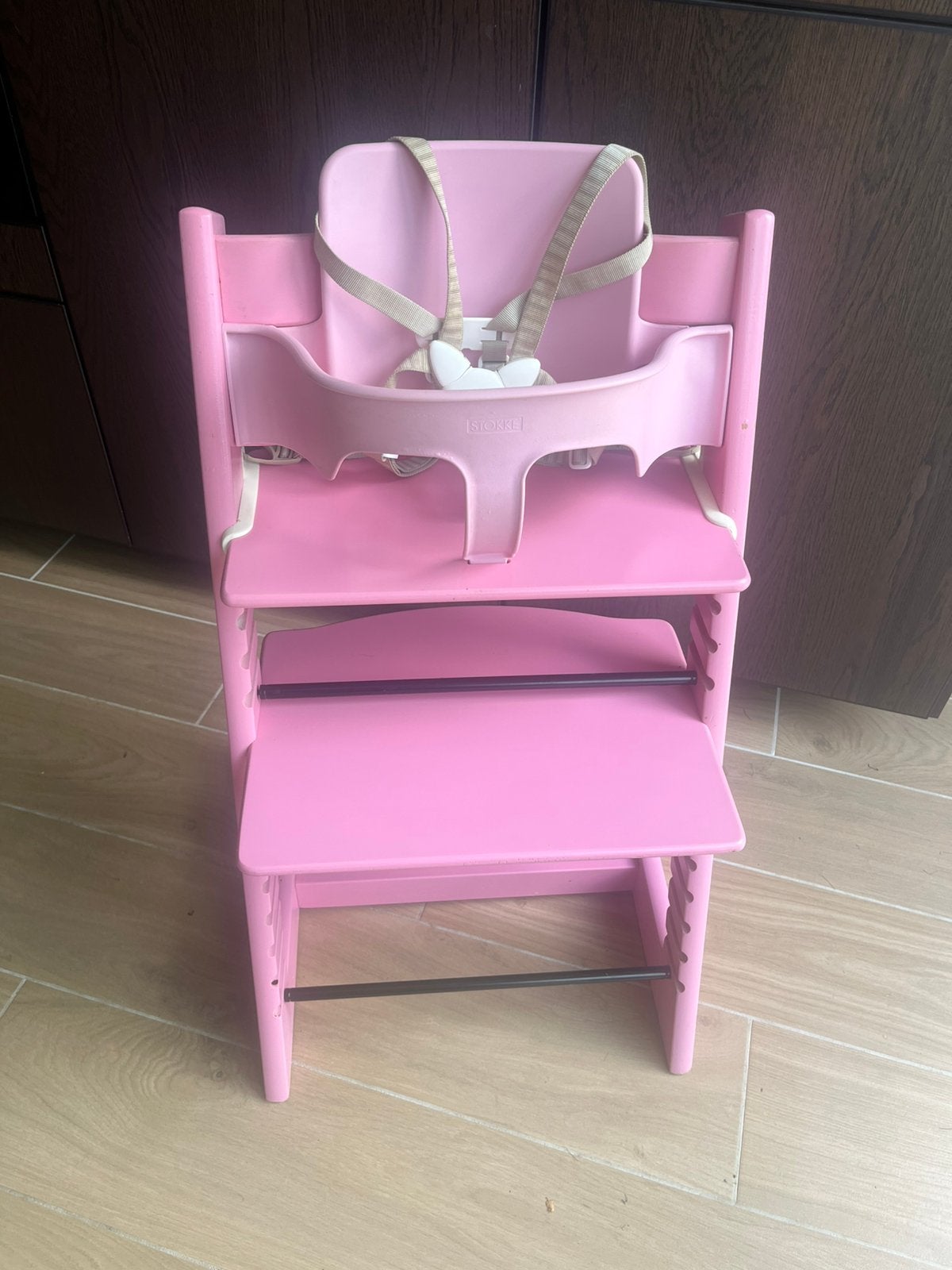 Stokke TrippTrapp roze met accessoires, Kinderen en Baby's, Kinderstoelen, Ophalen, Zo goed als nieuw