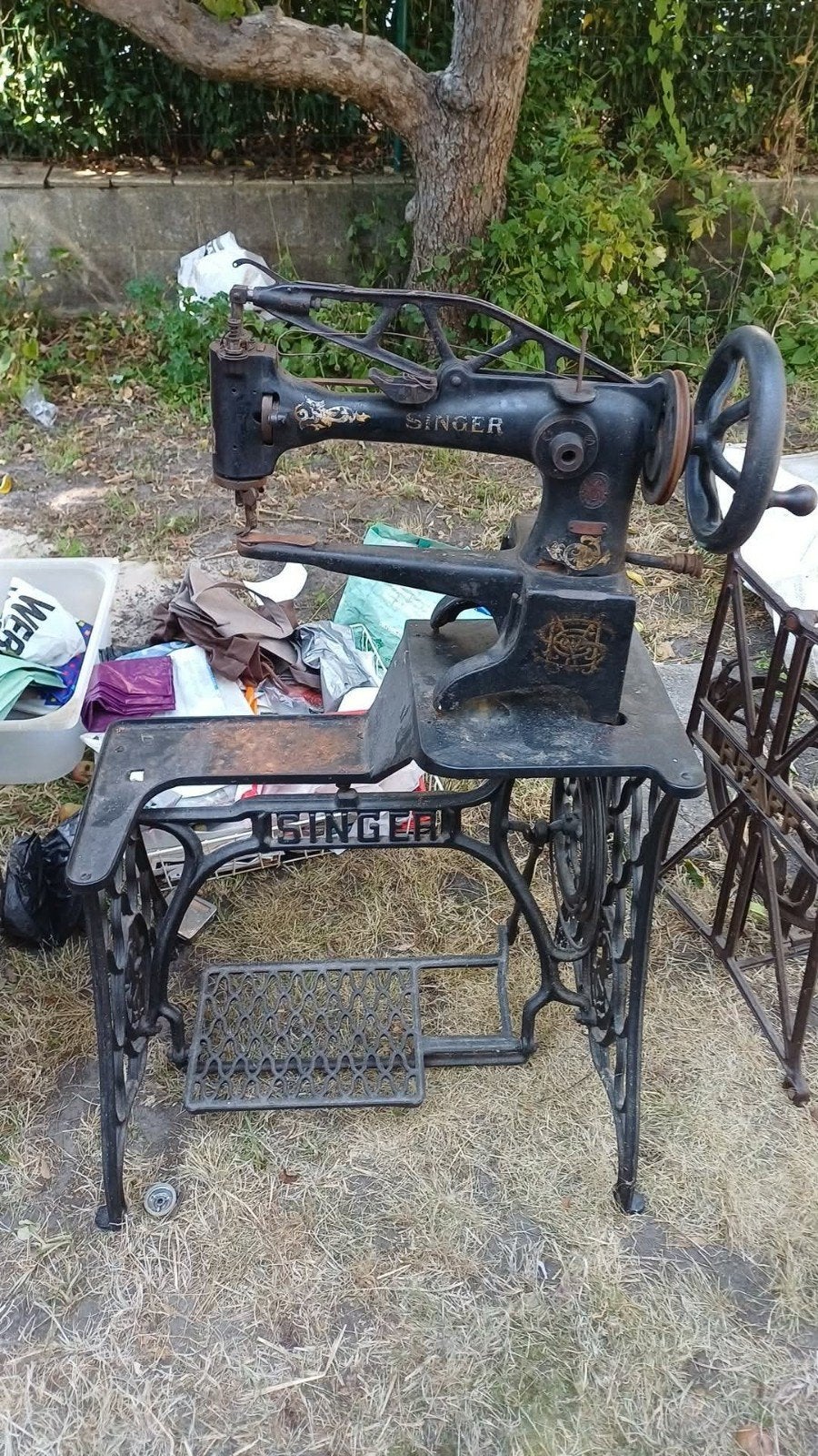 Mooie naaimachine voor schoenen, Enlèvement
