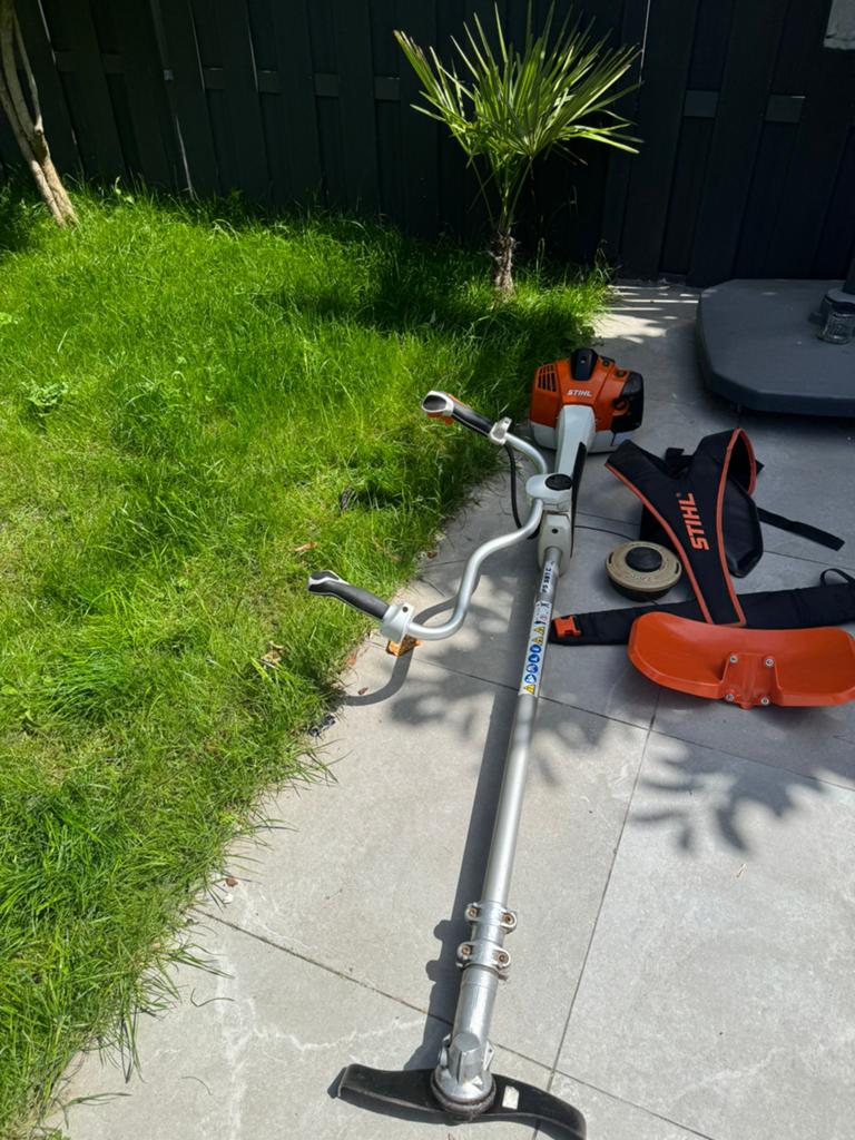 Debroussailleuse STIHL FS 561 de 2024/7 comme NEUF, Jardin & Terrasse, Enlèvement, Comme neuf