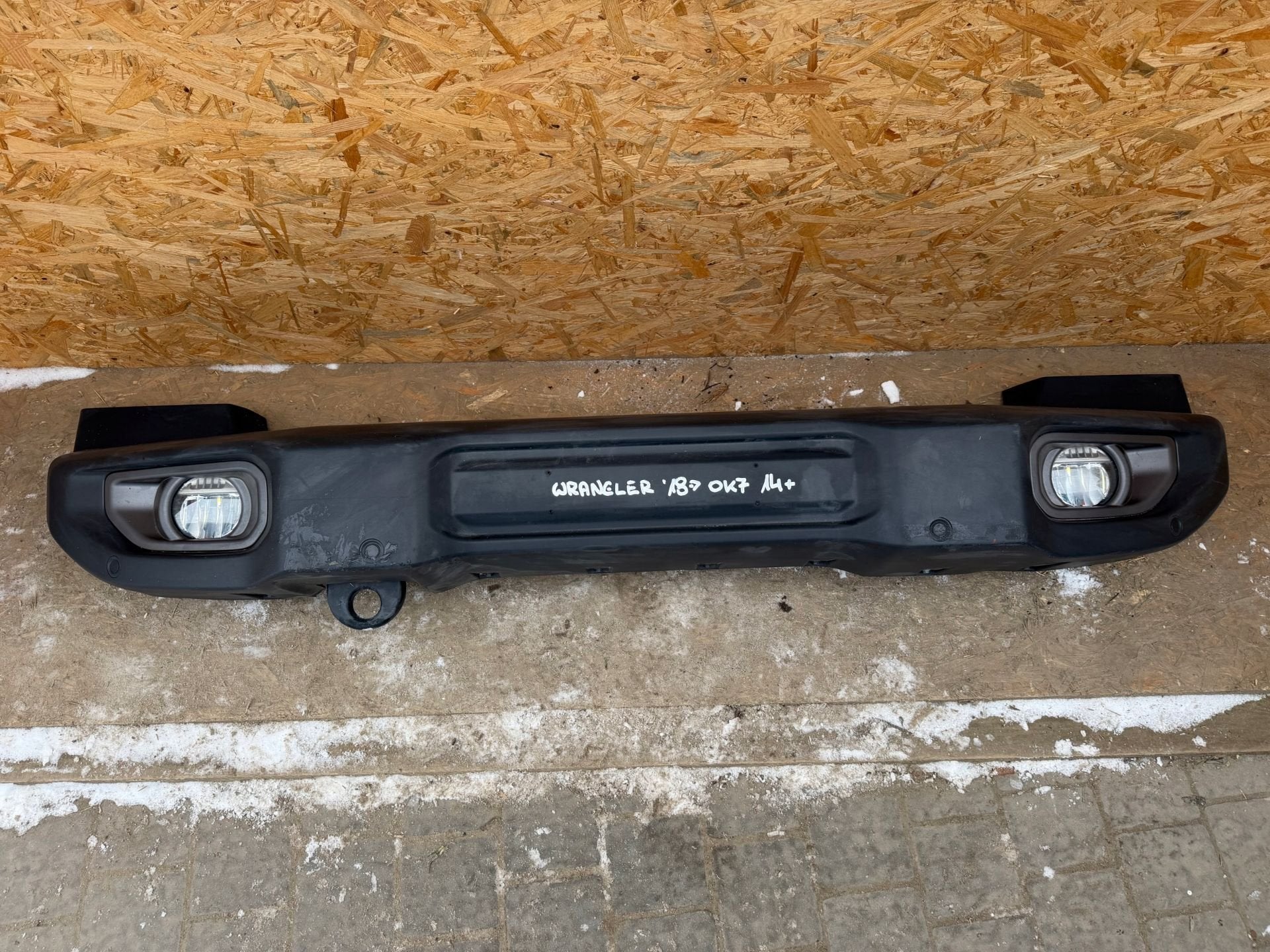 Pare-chocs avant Jeep Wrangler JL 18, Autos : Pièces & Accessoires, Pare-chocs, Stellantis N.V., Info@stellantis.com, Utilisé