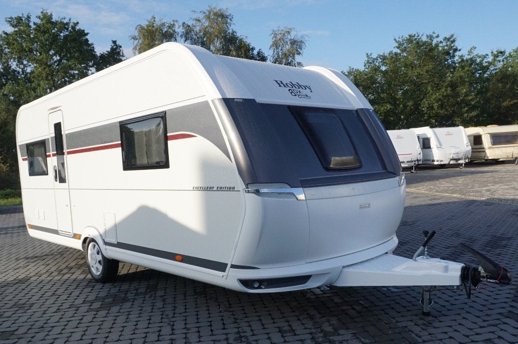 Nieuwe 4pers.Hobby met queens bed, rondzit, Caravans en Kamperen, Rondzit, Hobby, Koelkast, Bedrijf