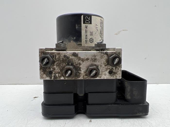 Pompe ABS d'un Volkswagen Caddy, Volkswagen, -, 3 mois de garantie, Utilisé