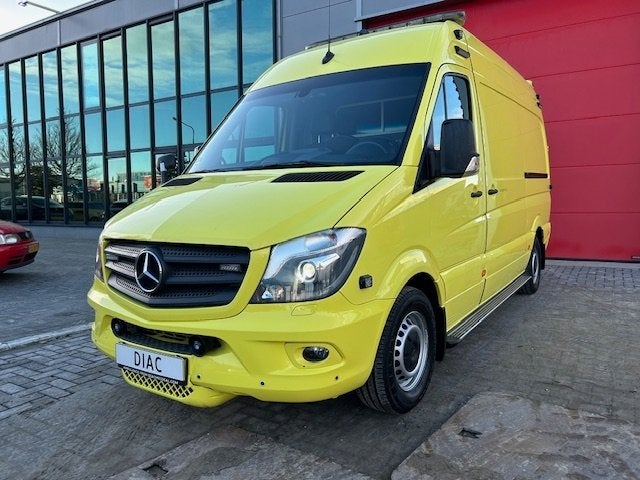Mercedes-Benz 319 CDI L2H2 Ambulance Ambulance (bj 2018), Auto's, Bestelwagens en Lichte vracht, Automaat, Gebruikt, Euro 6, 2987 cc