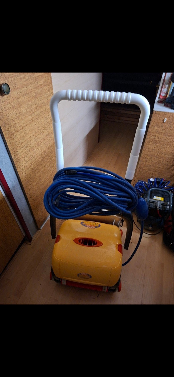 Zwembad robot dolphin., Tuin en Terras, Zwembad-toebehoren, Ophalen