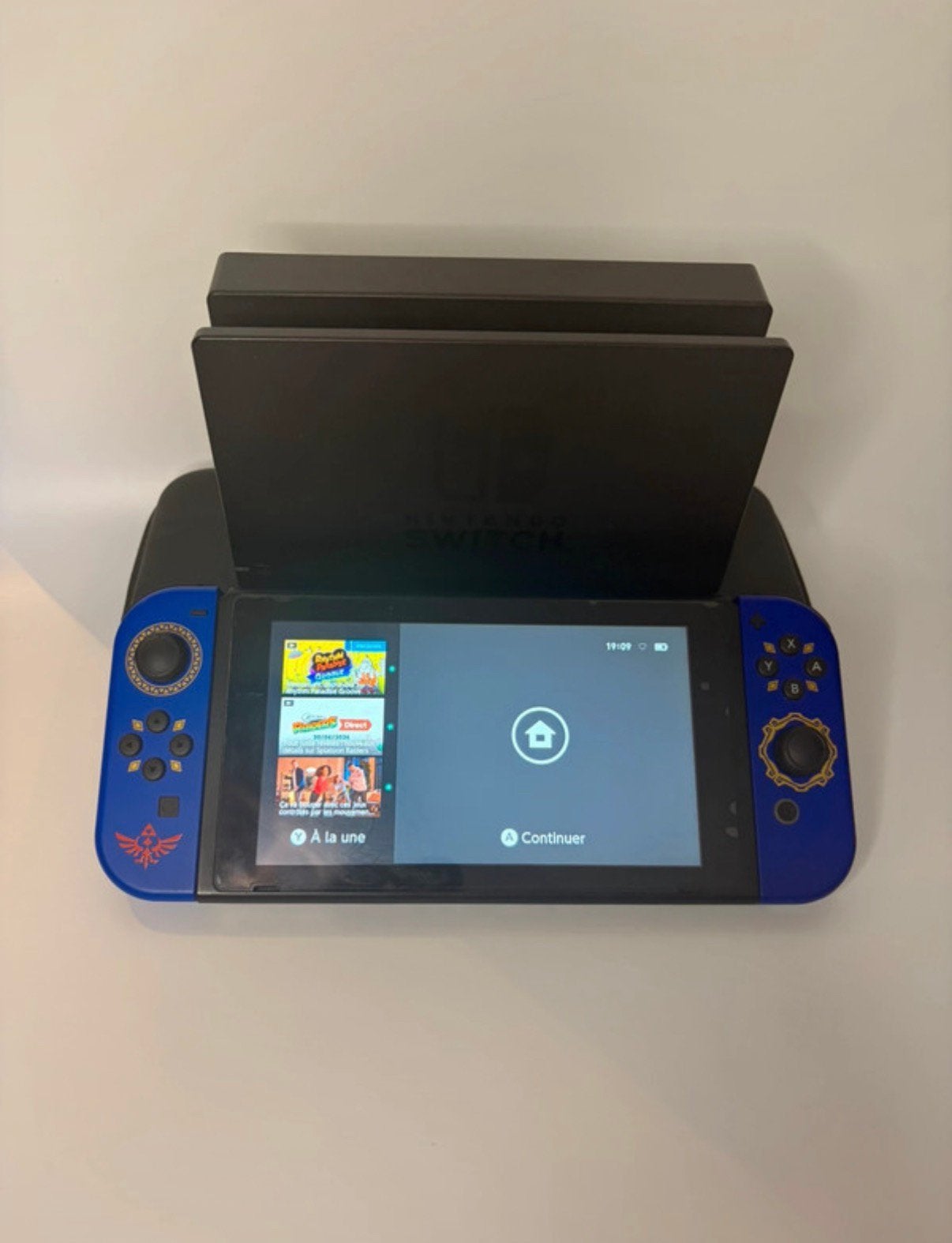 Console Nintendo Switch, Consoles de jeu & Jeux vidéo, Consoles de jeu | Nintendo Switch, Enlèvement ou Envoi, Utilisé, Avec 3 manettes ou plus