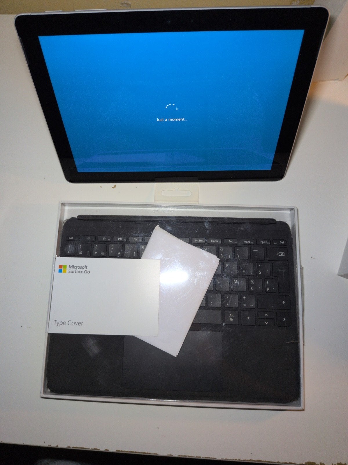 Microsoft Surface Go (Tablet- PC), 64 GB, 8 GB, Comme neuf, Enlèvement