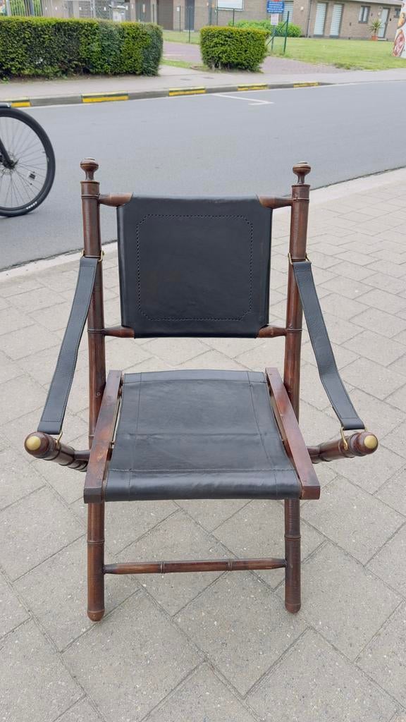 Antieke regiseurstoel, Ophalen
