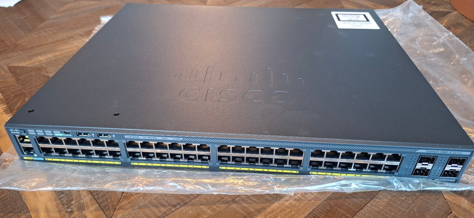 Cisco Catalyst 2960-x series - 48p switch, Computers en Software, Ophalen, Zo goed als nieuw