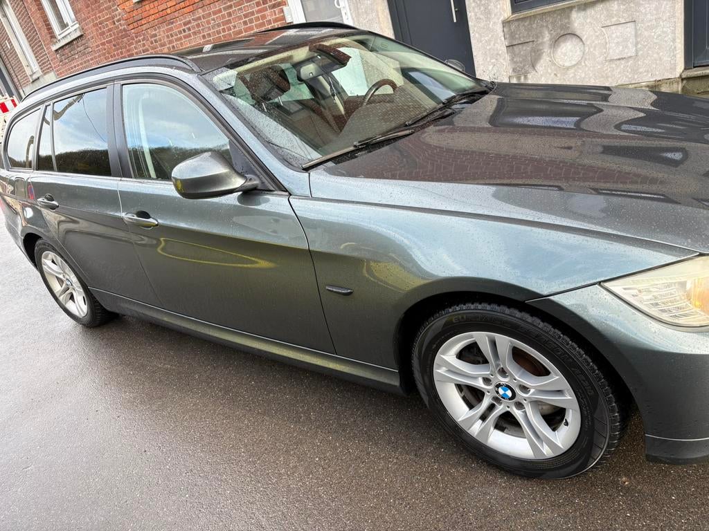 Bmw 318 D avec demande d’immatriculation mais petit probleme, Autos, 100 kW, Achat, Boîte manuelle, Noir