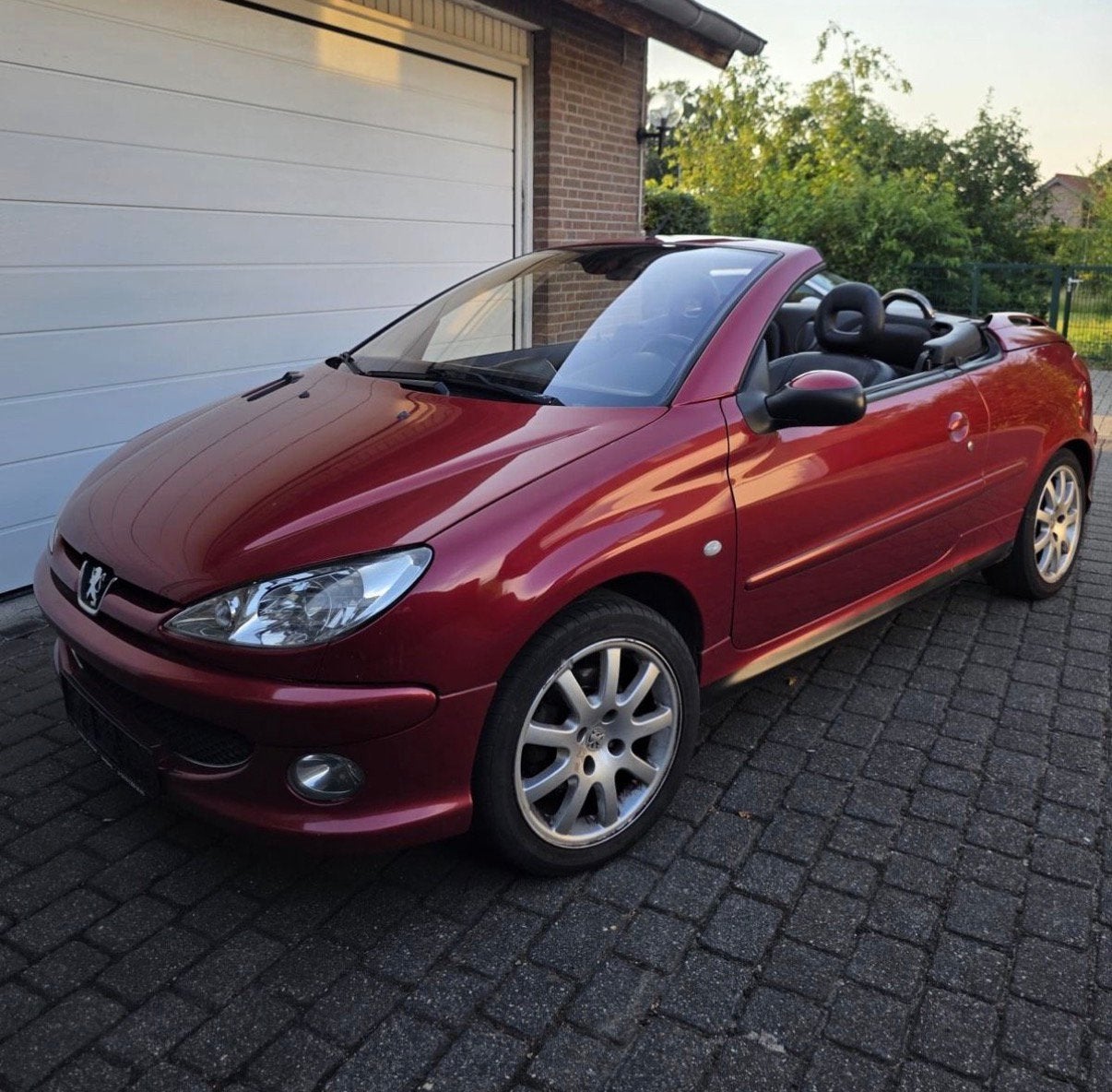 Peugeot 206 cc Cabrio Top Staat!, Autos, Cuir, Achat, Cabriolet, Boîte manuelle