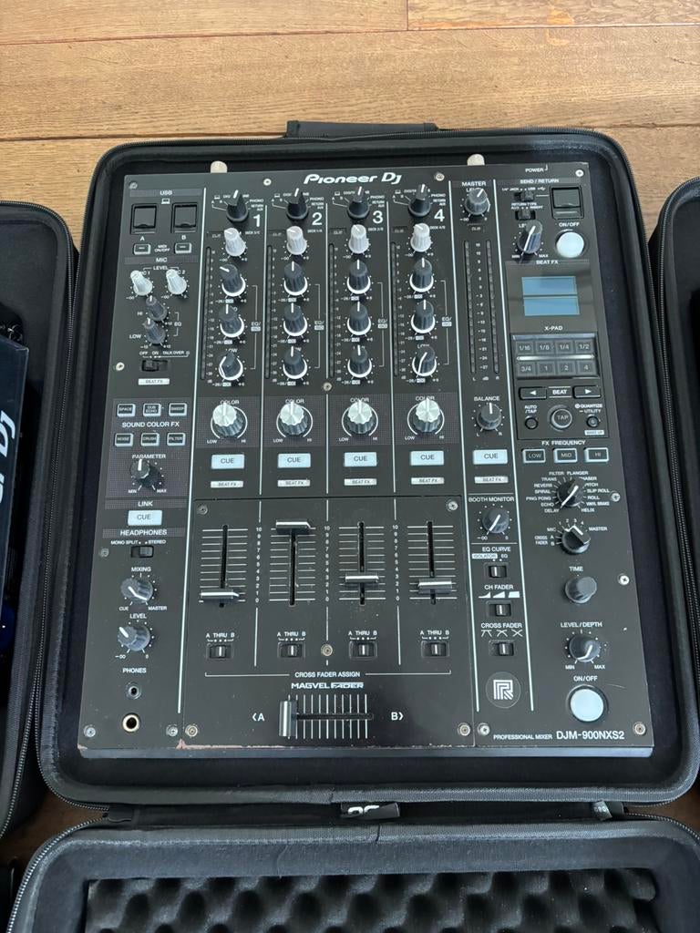 Pioneer DJM-900NXS2 Mixer met UDG Creator Case Tas Flightbag, Enlèvement, Comme neuf, DJ-Set, Pioneer