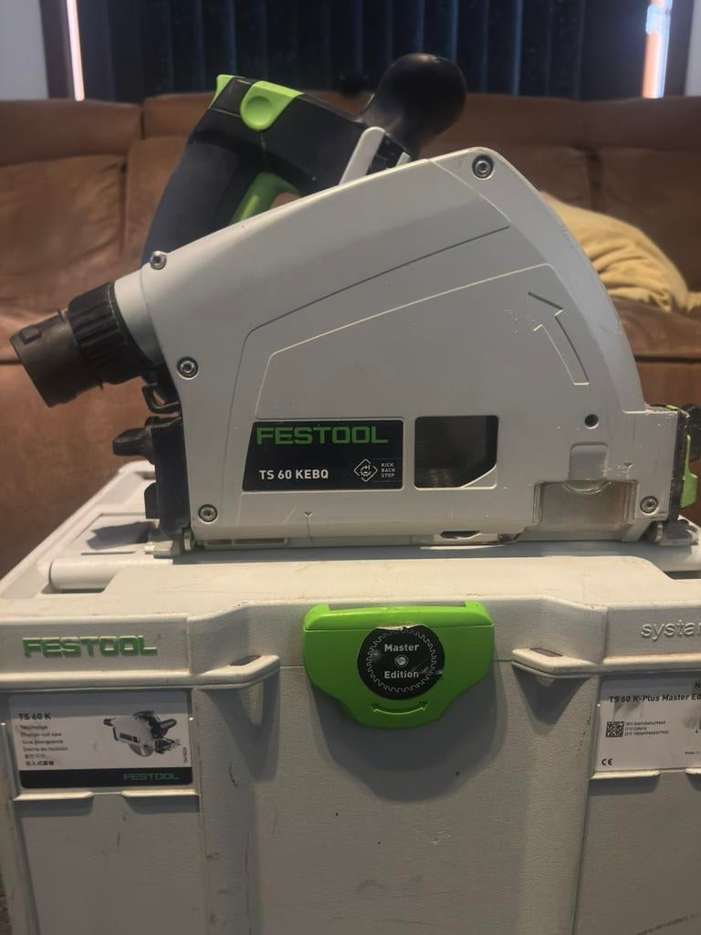 Festool TS 60 K+ FS1400 rail + nieuw zaagblad, Doe-het-zelf en Bouw, Invalzaag, Ophalen of Verzenden, Zo goed als nieuw, 30 tot 70 mm