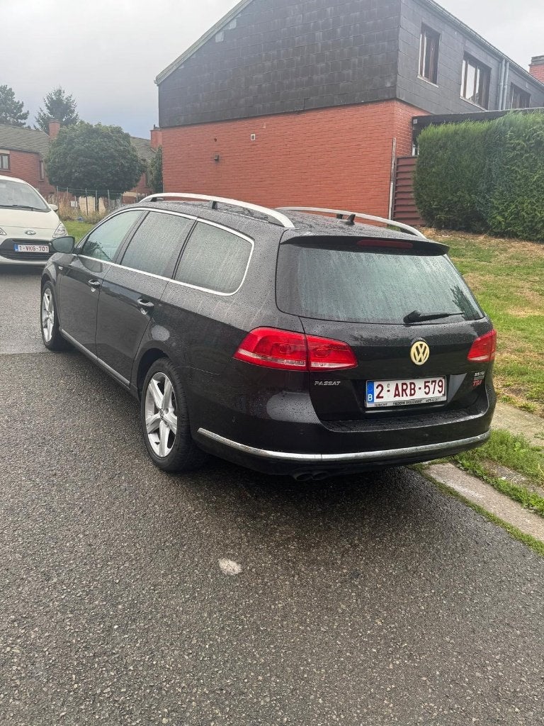 Volkswagen Passat 2.0 Tdi 2012 bluemotion PRIX À DISCUTER, Auto's, Volkswagen, Automaat, 4 cilinders, Zwart, Leder