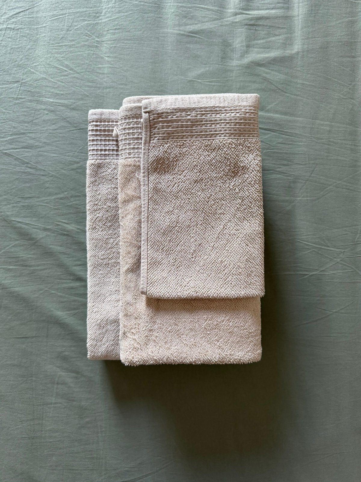 Set de serviettes de bains et tapis de bain IKEA, IKEA, Enlèvement ou Envoi, Tapis de bain, Beige