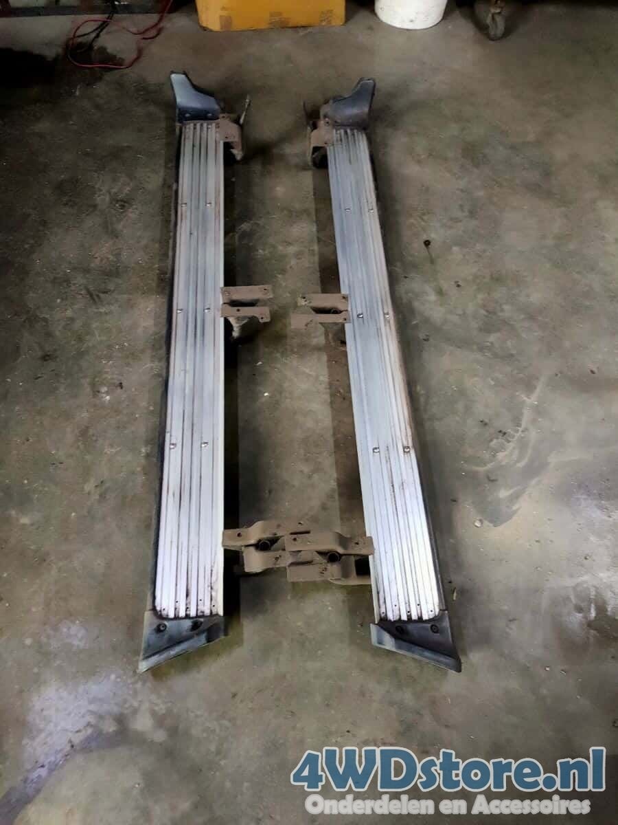 Nissan Patrol Y61 Treeplanken, Ophalen, -, -, Nieuw