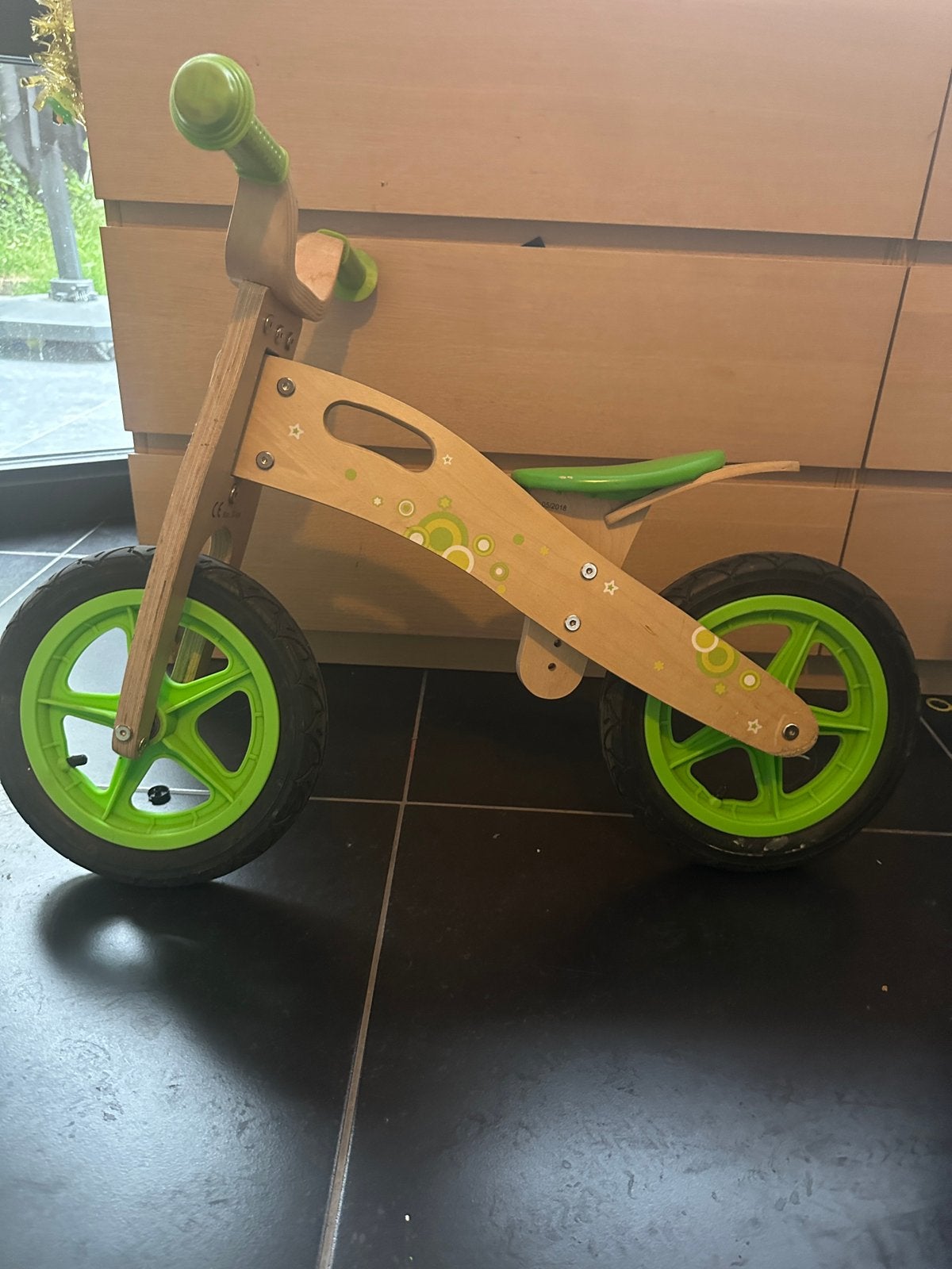 Loopfiets, Kinderen en Baby's, Speelgoed | Buiten | Voertuigen en Loopfietsen, Ophalen, Zo goed als nieuw, Loopfiets