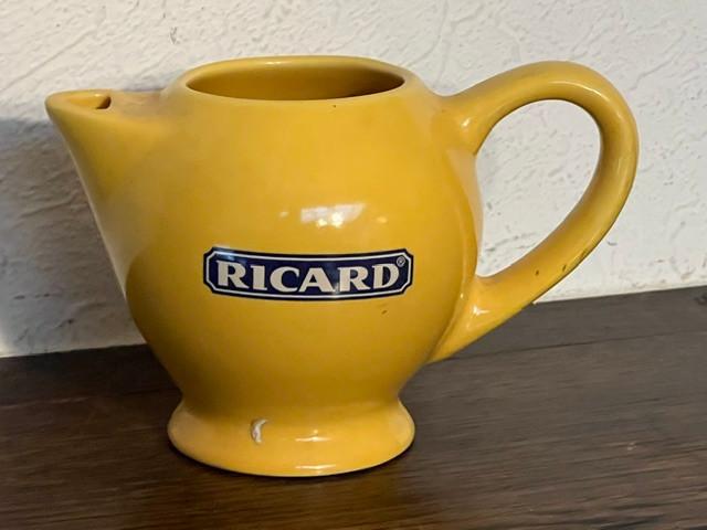 Kleine Ricard waterkan, gele porselein, Verzamelen, Ophalen