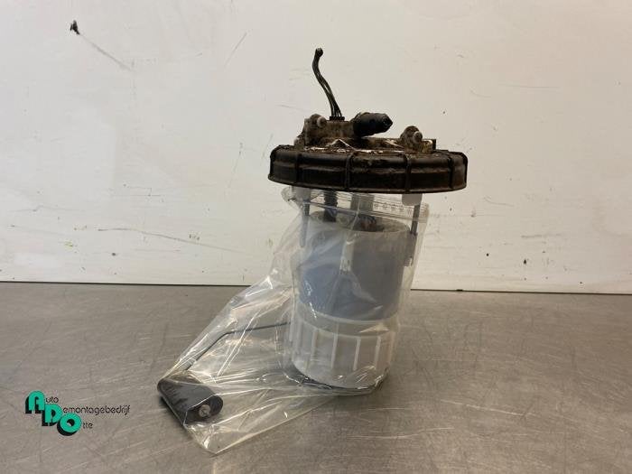 Pompe carburant électrique d'un Peugeot 208 (208 12-), -, 3 mois de garantie, Utilisé, -