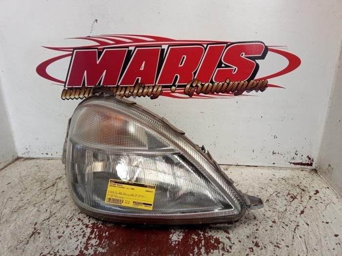 Phare droit d'un Mercedes A-Klasse, Autos : Pièces & Accessoires, Éclairage, -, 3 mois de garantie, Utilisé, -