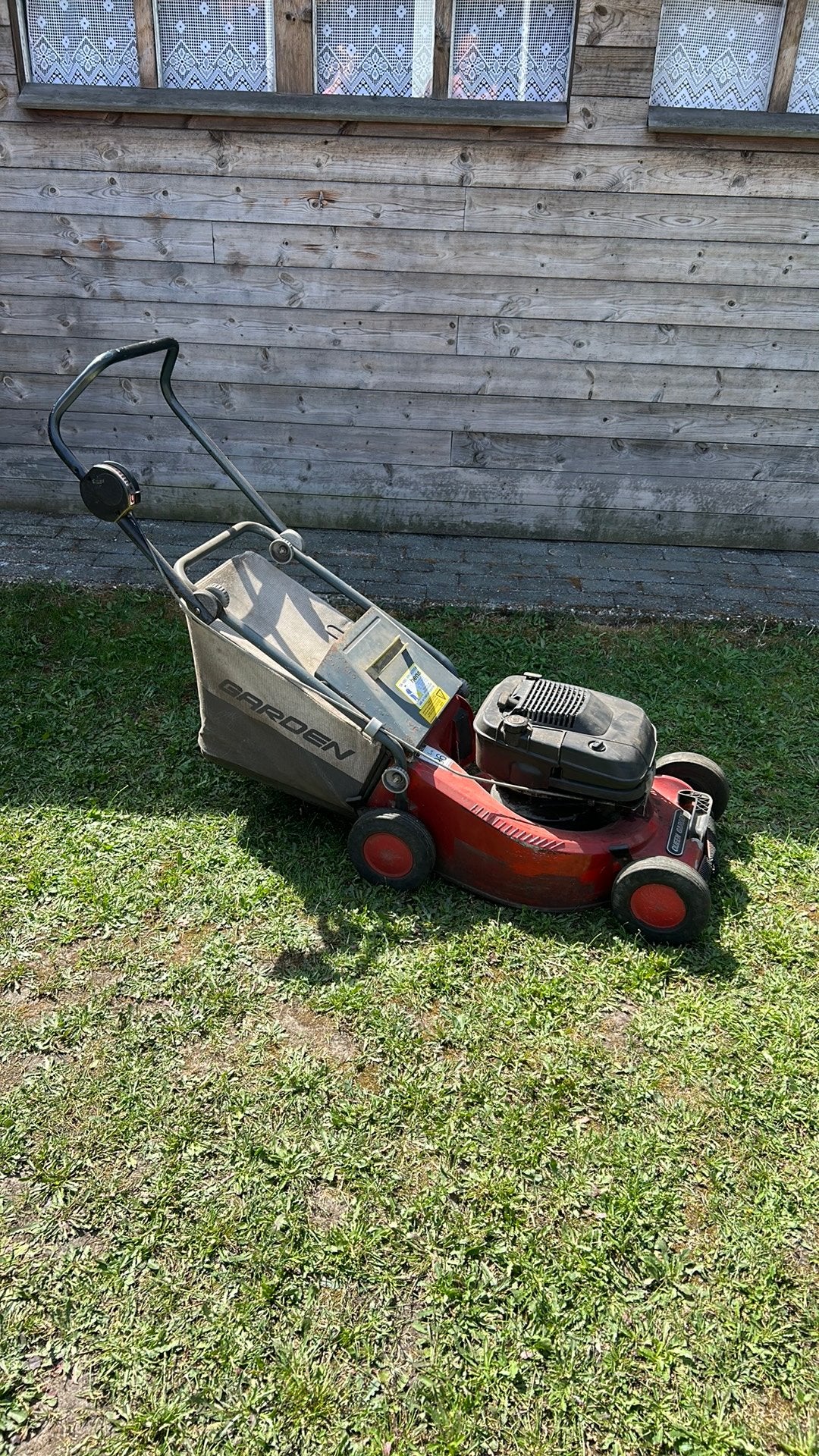 Grasmaaier op benzine, Enlèvement, Comme neuf