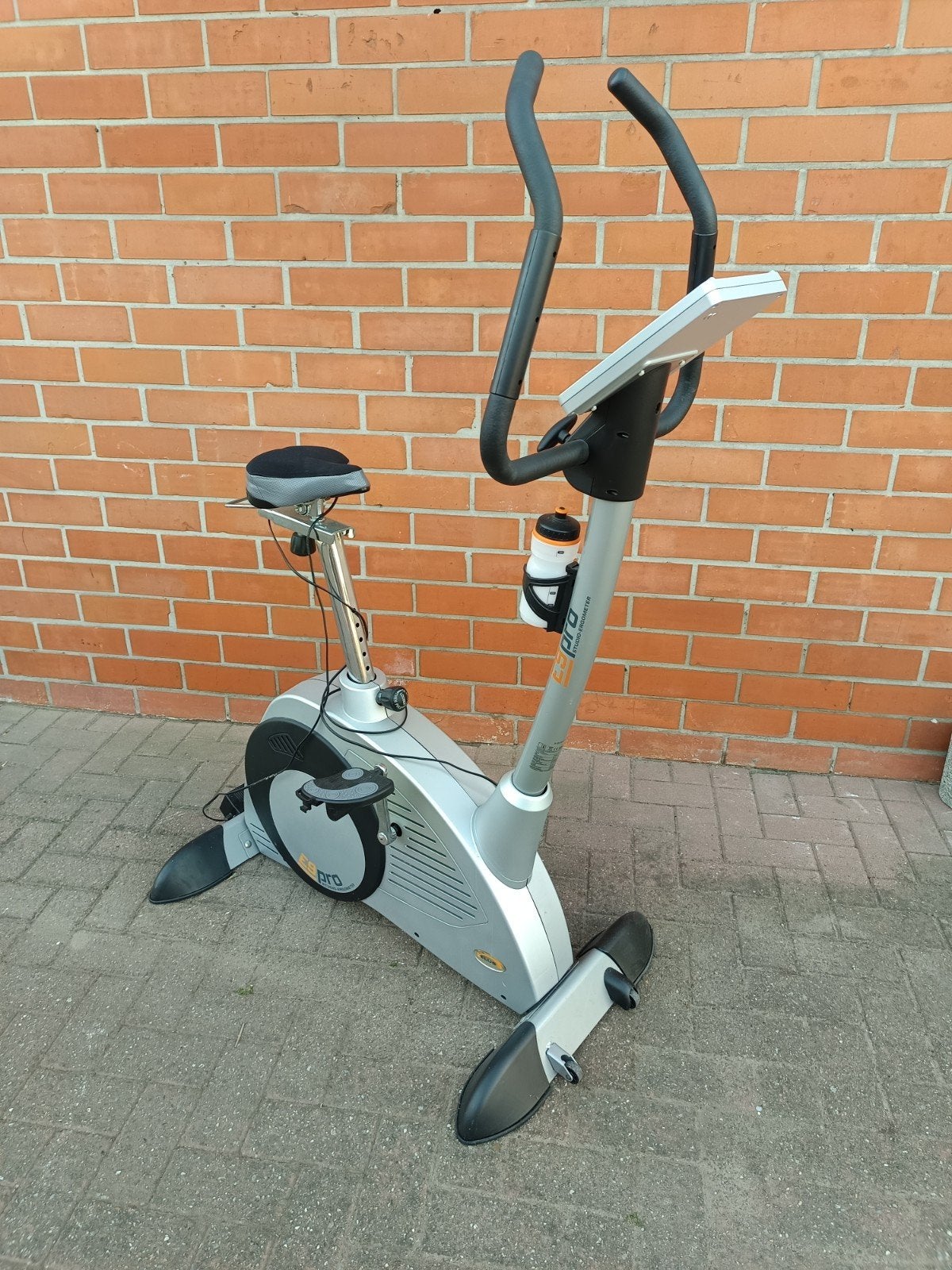 Hometrainer Xelus E9 pro  met hartslagmeter, Sport en Fitness, Ophalen, Hometrainer