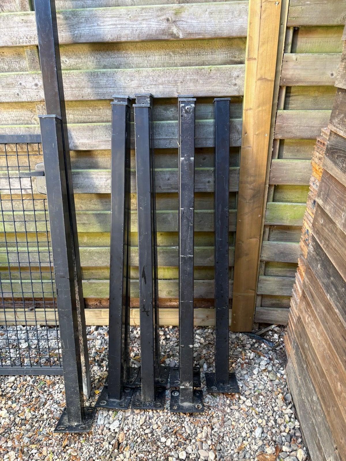 Palen in metaal voor afsluiting, Tuin en Terras, Ophalen, Zo goed als nieuw, IJzer