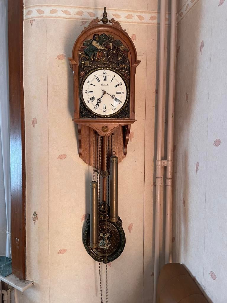 Horloge ancienne, Enlèvement