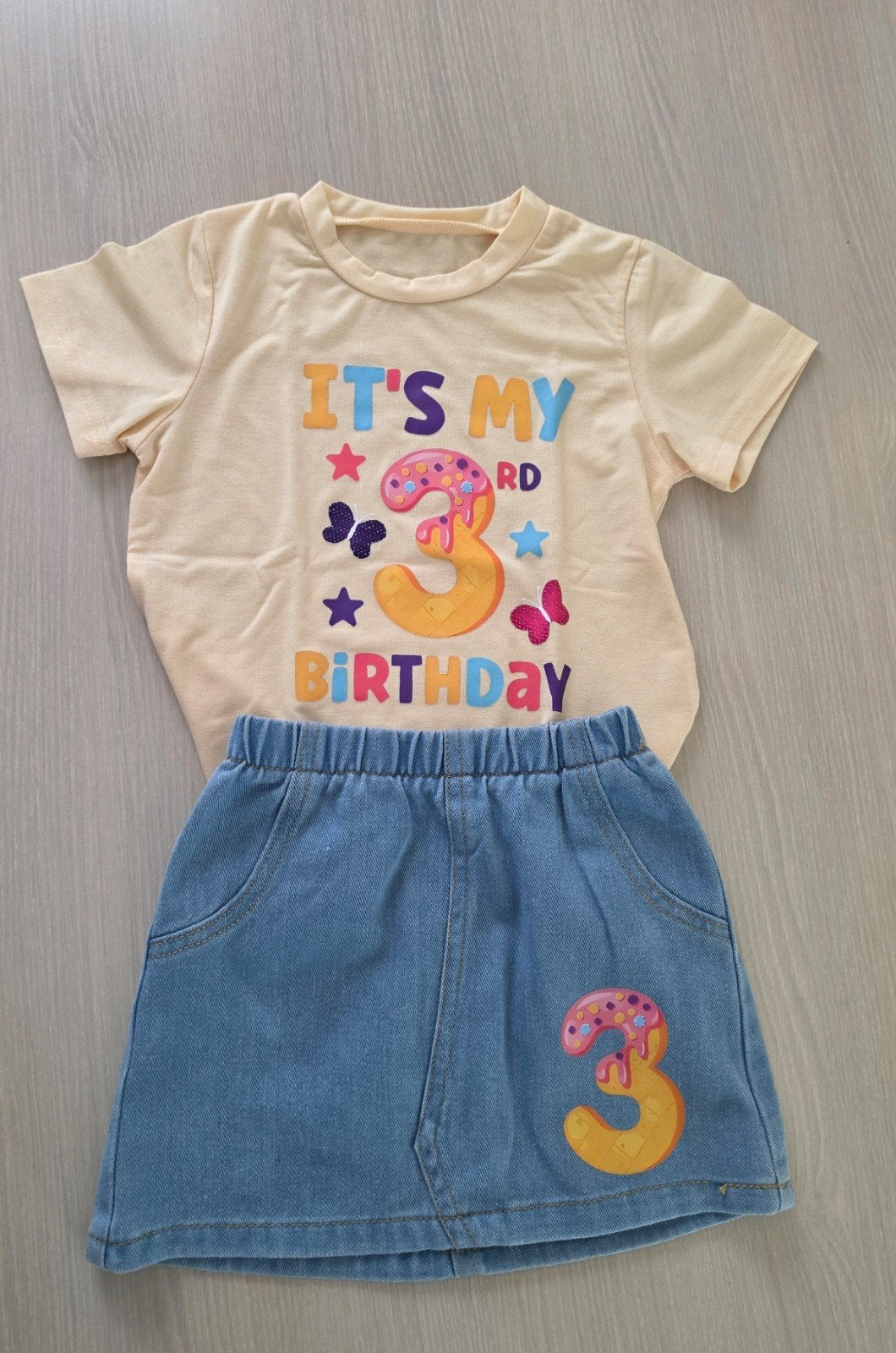 Mooie outfit voor 3e verjaardag : rok en T-shirt, Ophalen, Nieuw, Meisje, Setje