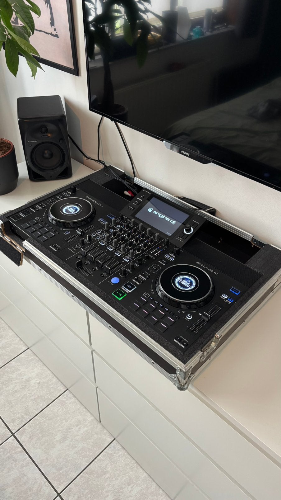 Denon Dj SC Live 4 + FlightCase, Enlèvement, Comme neuf, Denon