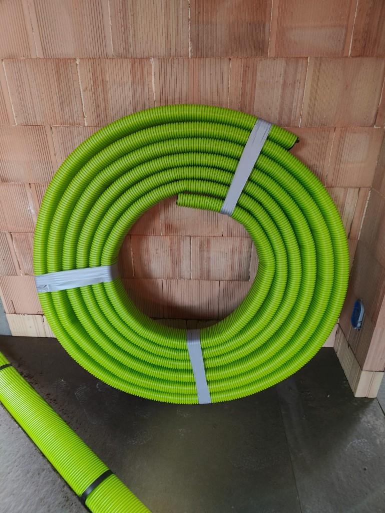 Ubbink AE55sc 18m flexibel 60x130 met afsluitdoppen, Doe-het-zelf en Bouw, Ventilatie en Afzuiging, Ophalen, Nieuw, Ventilator en Afzuiger