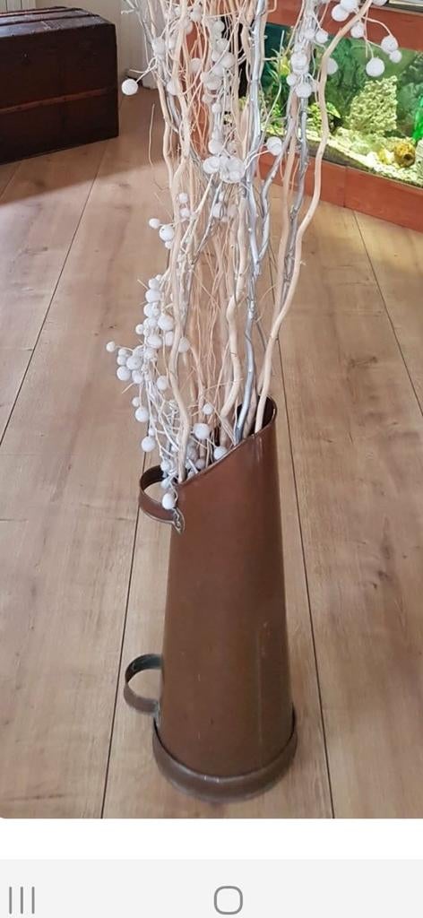 Seau à charbon ancien en cuivre, Enlèvement
