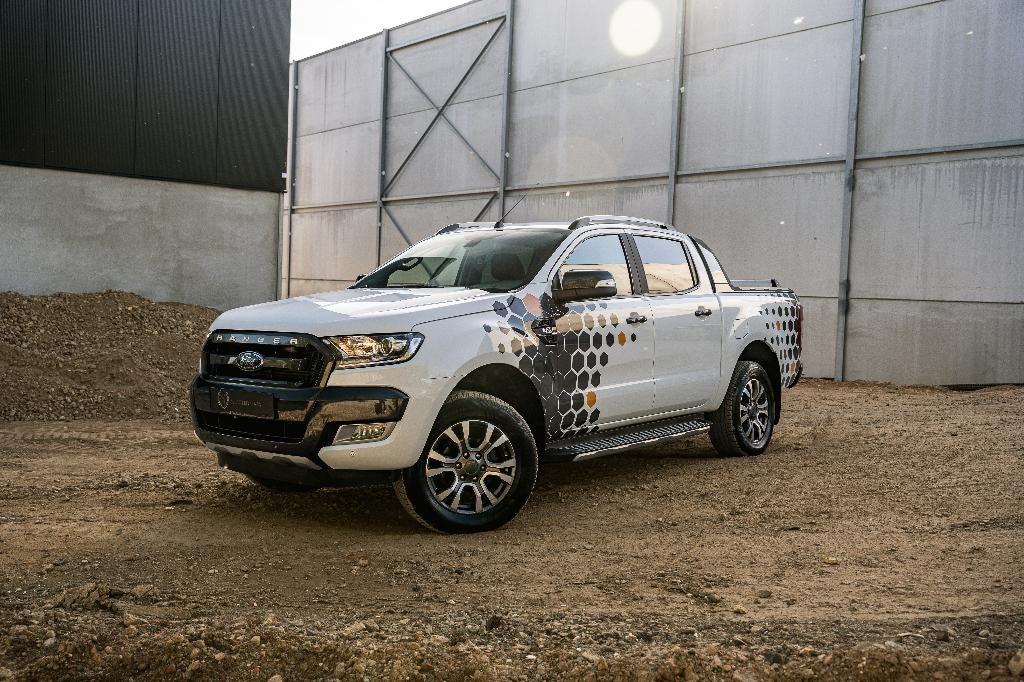 Ford Ranger 3.2 TDCi WILDTRAK*ATTACHE REMORQUE*SIEGES CHAUFF, Cuir, Achat, Entreprise, Boîte manuelle