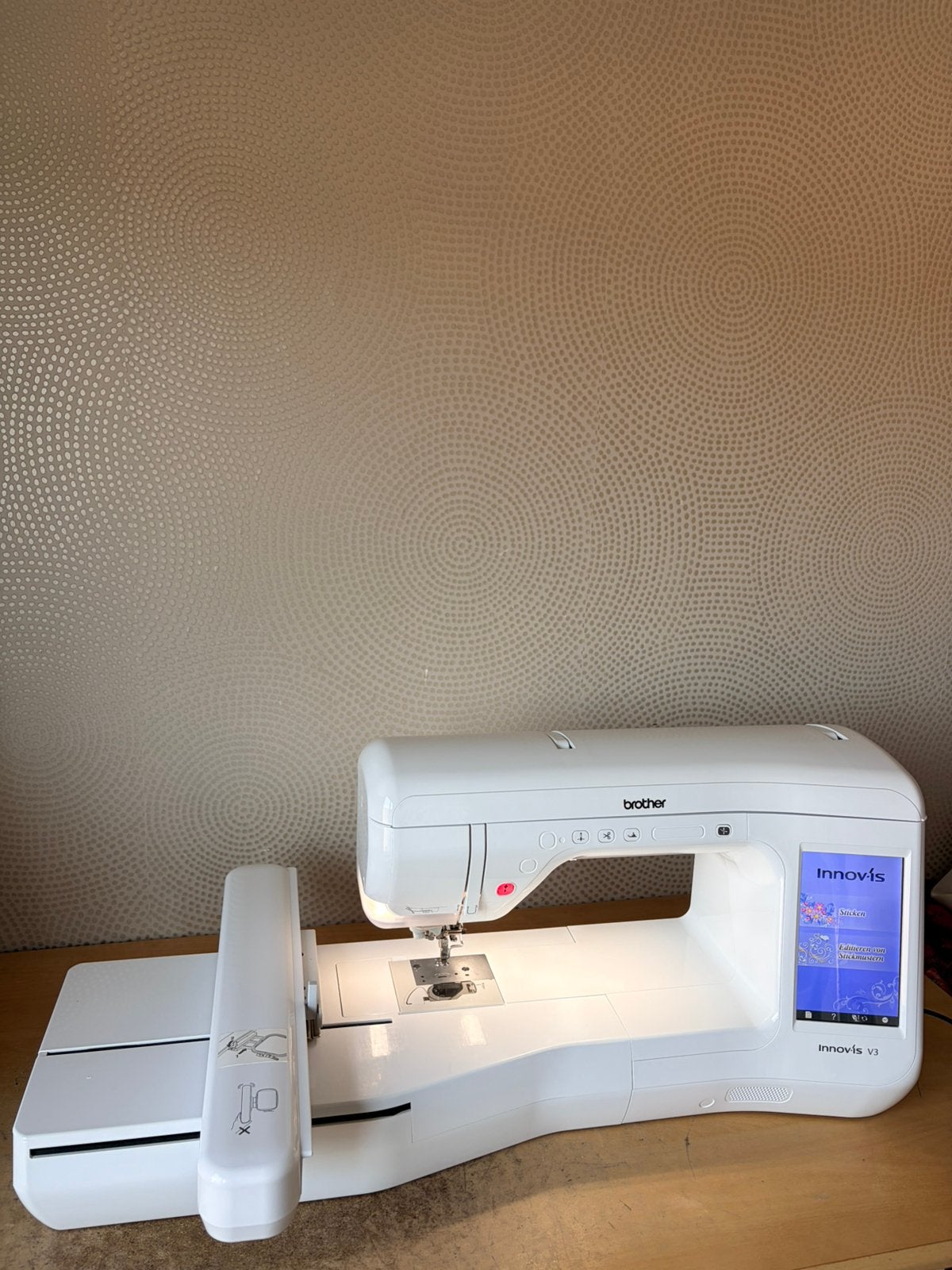 BORDUURMACHINE BROTHER INNOVIS V3 IN NETTE STAAT, Hobby en Vrije tijd, Ophalen, Gebruikt, Machineborduren, Borduurmachine