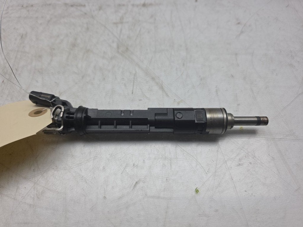 INJECTOR BRANDSTOF Megane IV Estate (RFBK) (|166005550R|), Auto-onderdelen, Gebruikt, Renault, Peter-Huppertz-Straße 5
51063  Köln, DE
