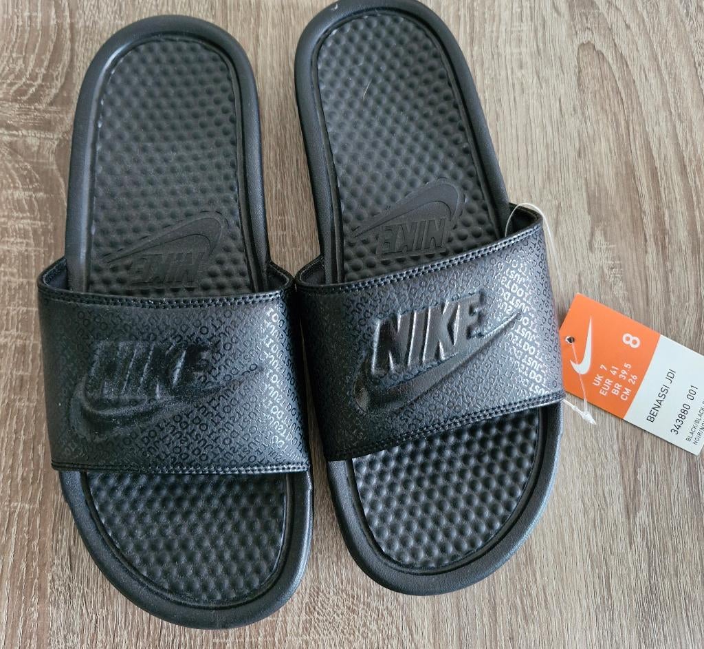 Nieuwe Nike slippers maat 41 heren, Vêtements | Hommes, Chaussures, Neuf, Chaussons, Nike, Enlèvement