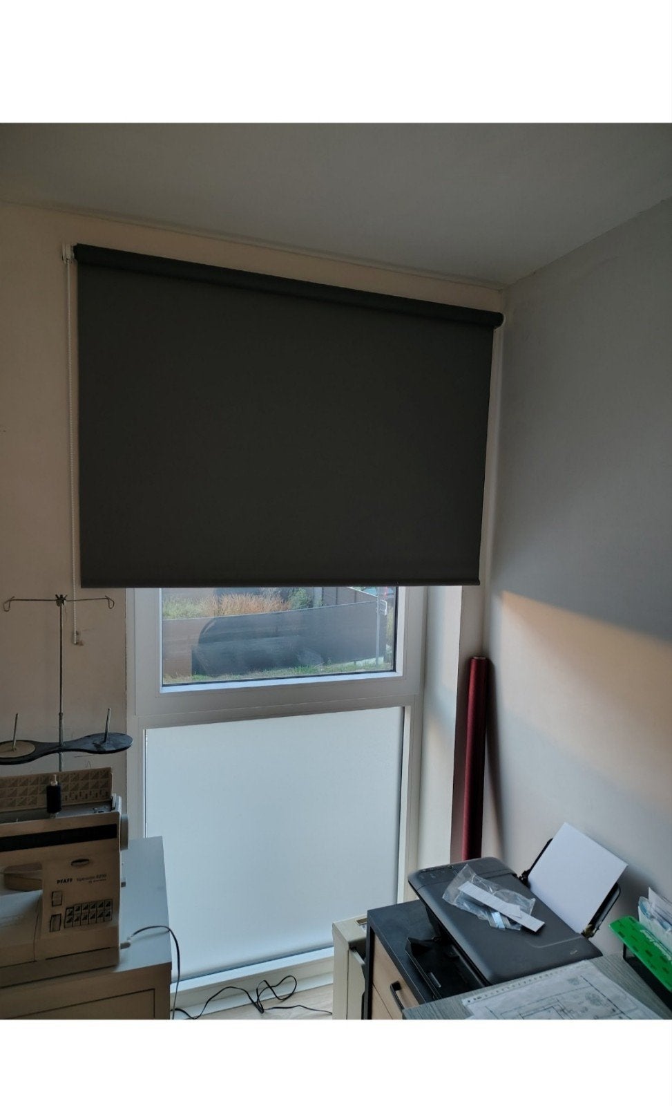 Rol gordijn verduisterd, Ophalen, Grijs