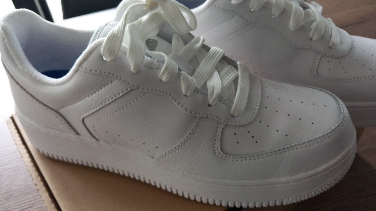 sneakers, Kleding | Dames, Wit, Ophalen of Verzenden, Zo goed als nieuw, Sneakers